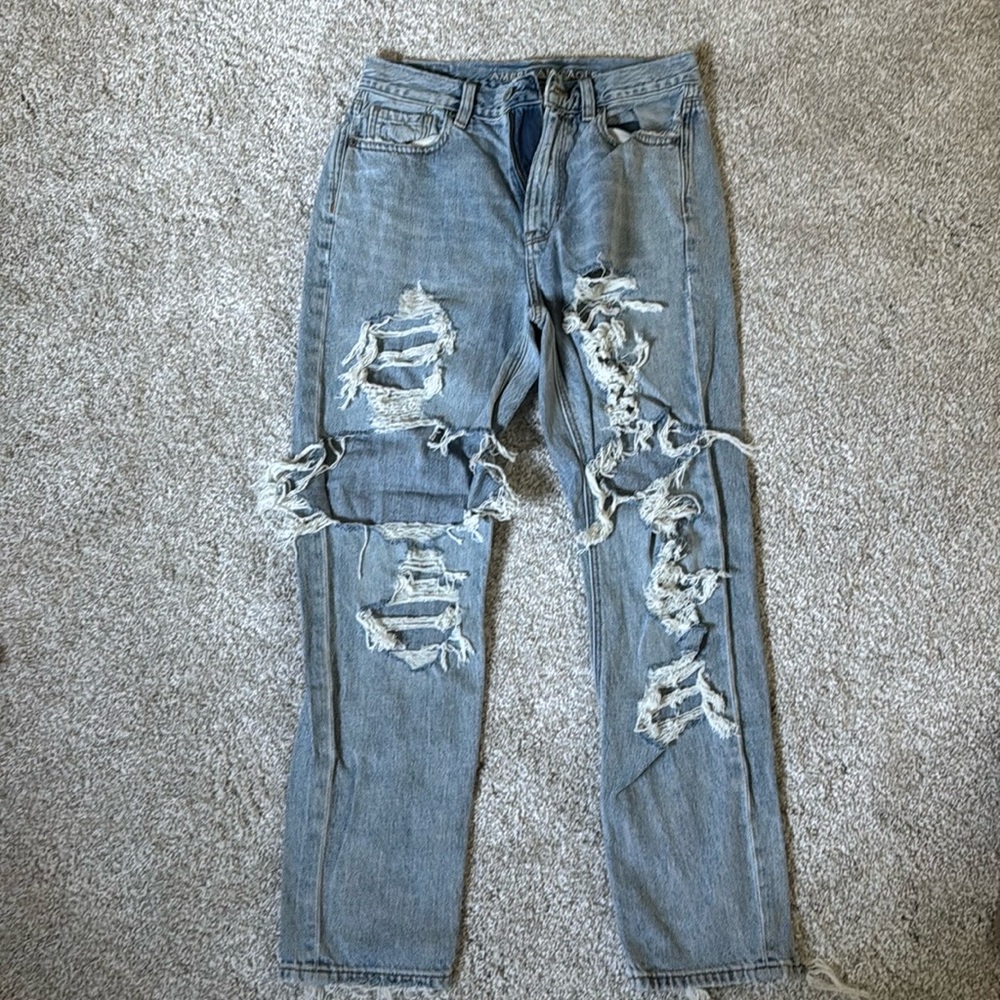 American Eagle Mom Jeans